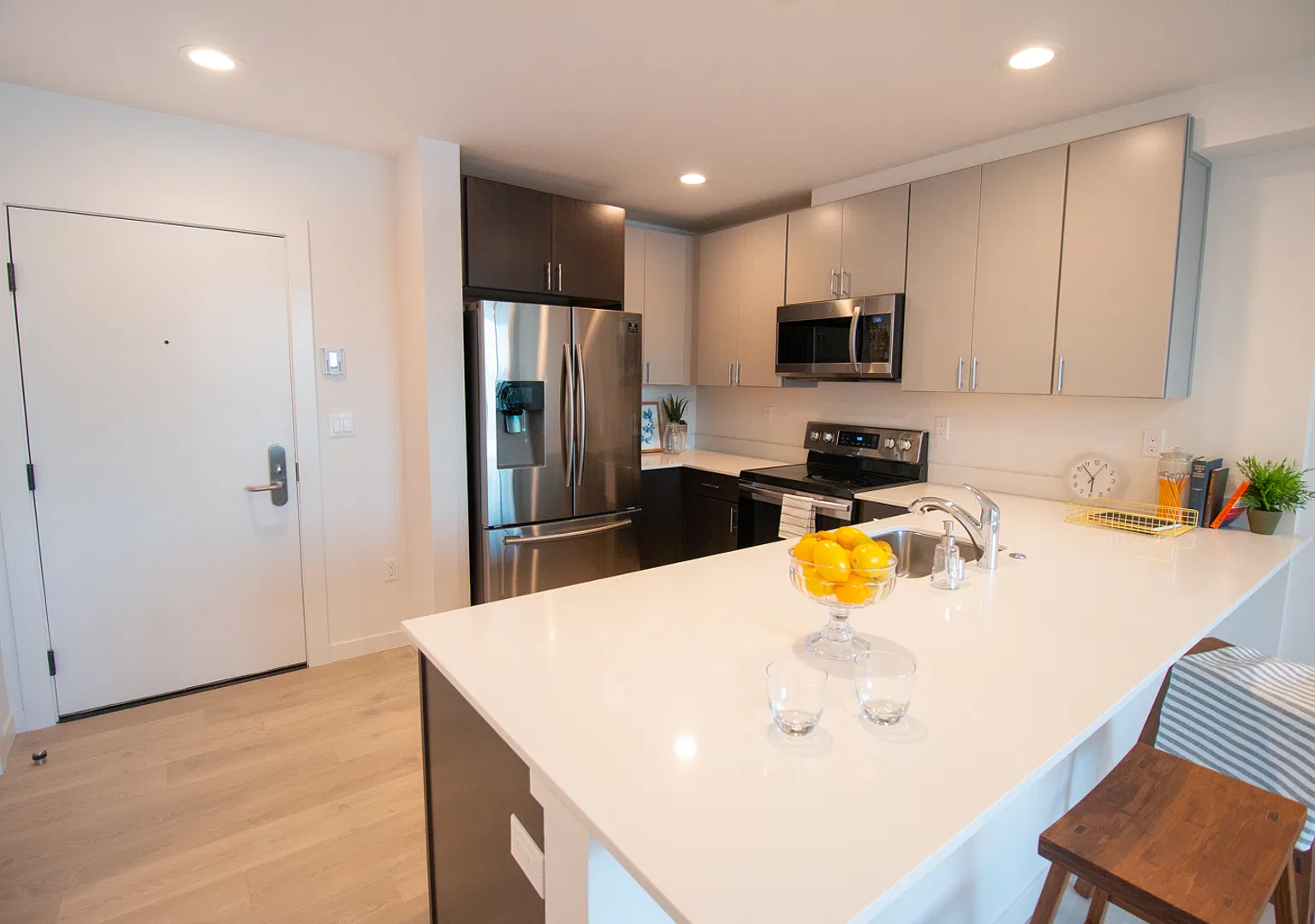 Edric Apartments — Photo 4