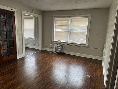 312 N Noyes Blvd Photo 1