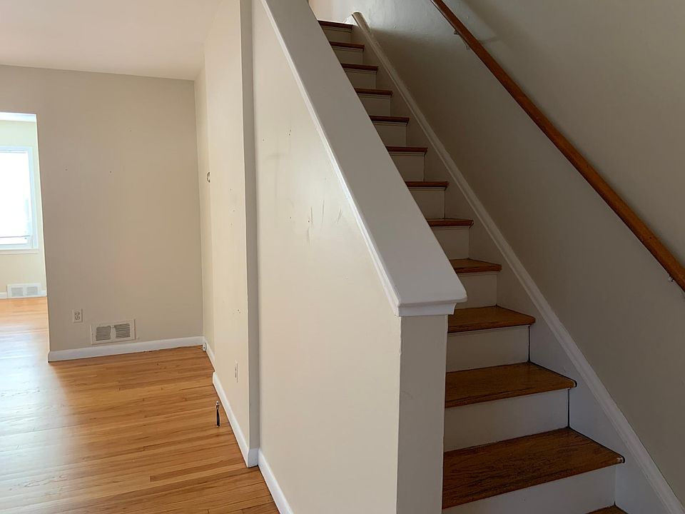 1st image of 1515 W Farnum Ave #1515