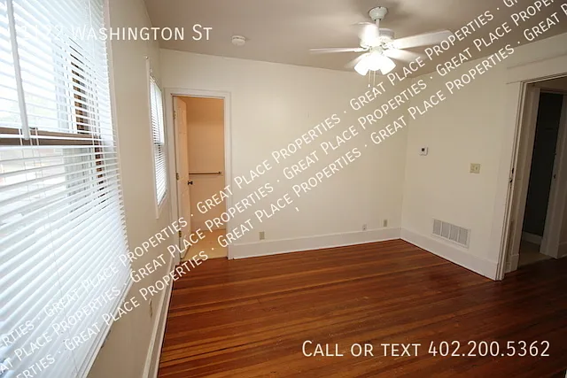 1122 Washington St — Photo 7