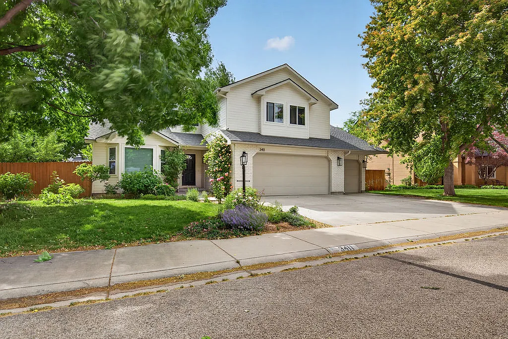 Building Photo - 3411 N Summercrest Way