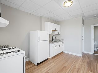 90 Appleton St, Lowell, MA 01852
