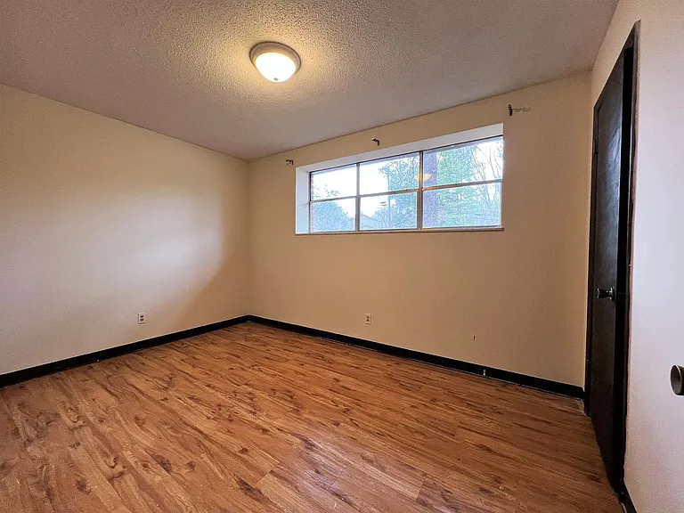 11518 Midhurst Dr — Photo 19