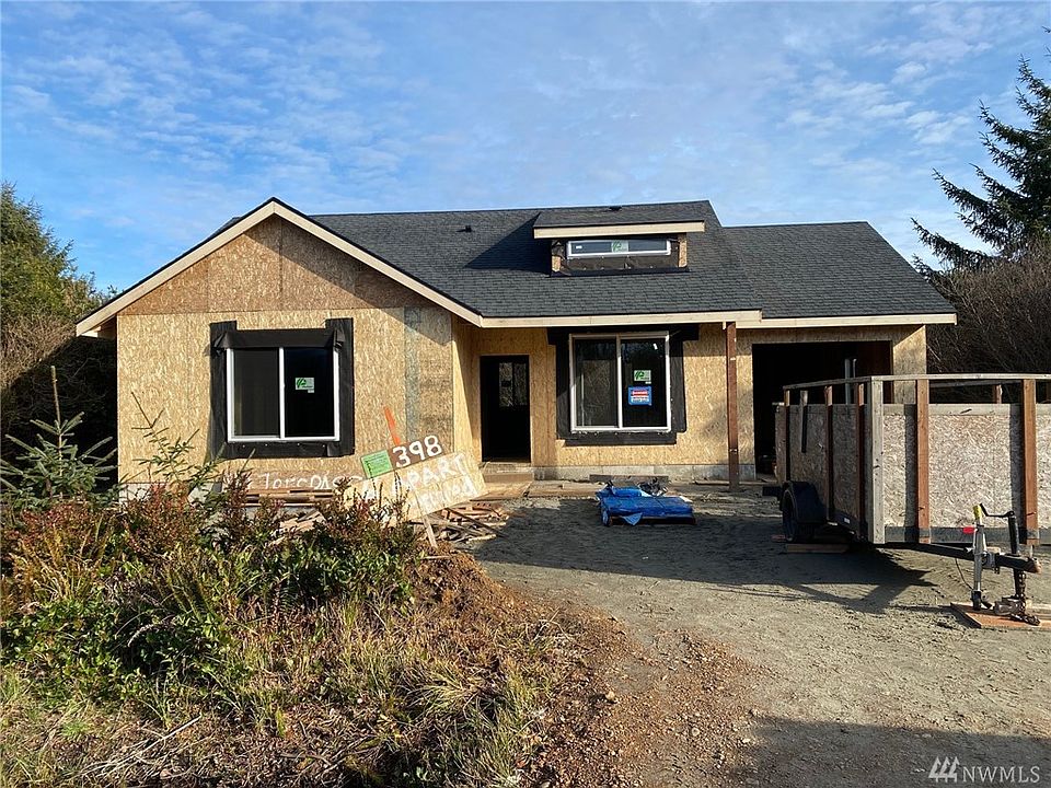Photo of builder's previous build and not of home under construction