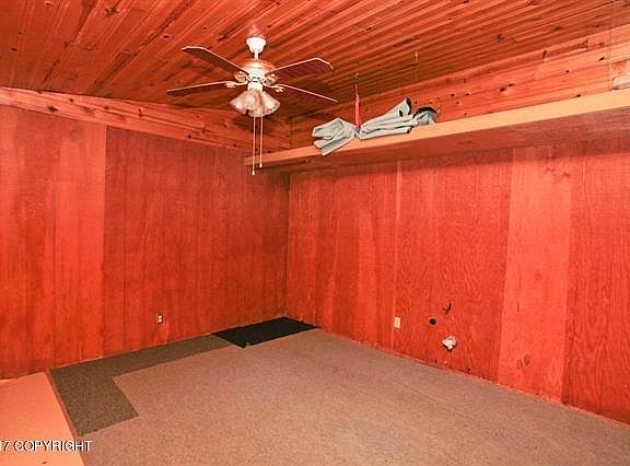 2nd image of 3837 Lyle Ave