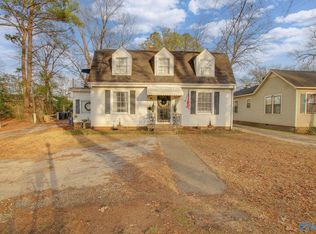 802 8th Ave SE, Decatur, AL 35601