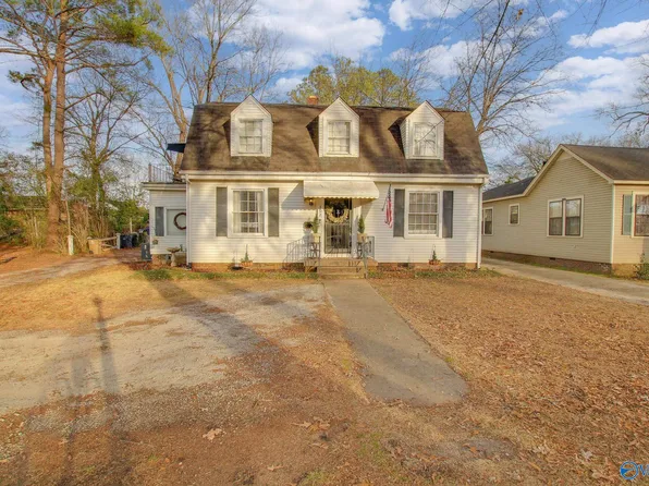 802 8th Ave SE, Decatur, AL 35601