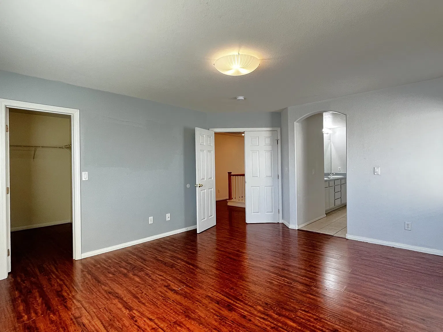 4 bed, 2437 sqft, $2,250 — Photo 4