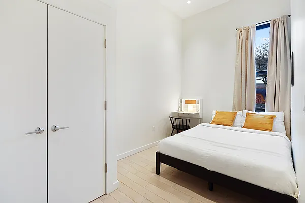 Rented by June | media 8