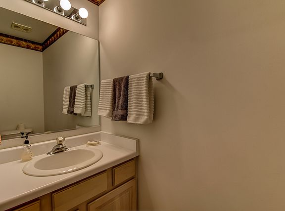 5th image of 1504 Brittania Way