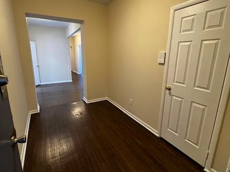 220 Roseville Ave #405R — Photo 6