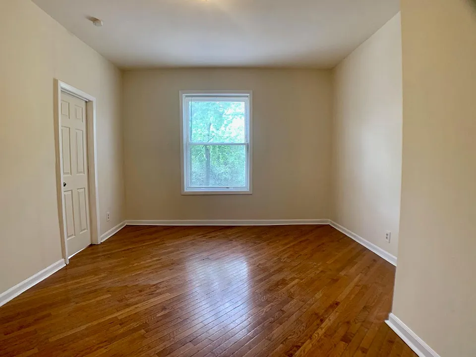 3338 W Ohio St