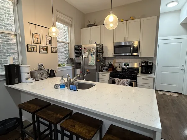 734 N Throop St, Chicago, IL