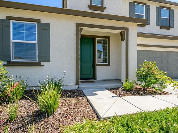 3rd image of 567 Coneflower Street