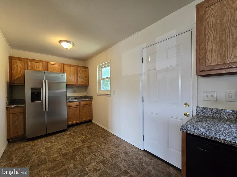 11 Glenwood Dr — Photo 11