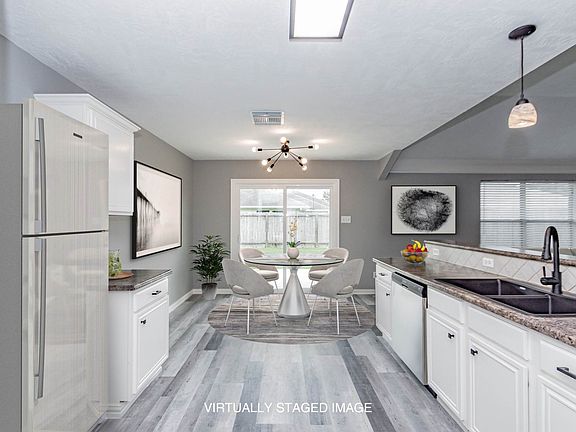 2nd image of 3613 Pecan Crossing Ln