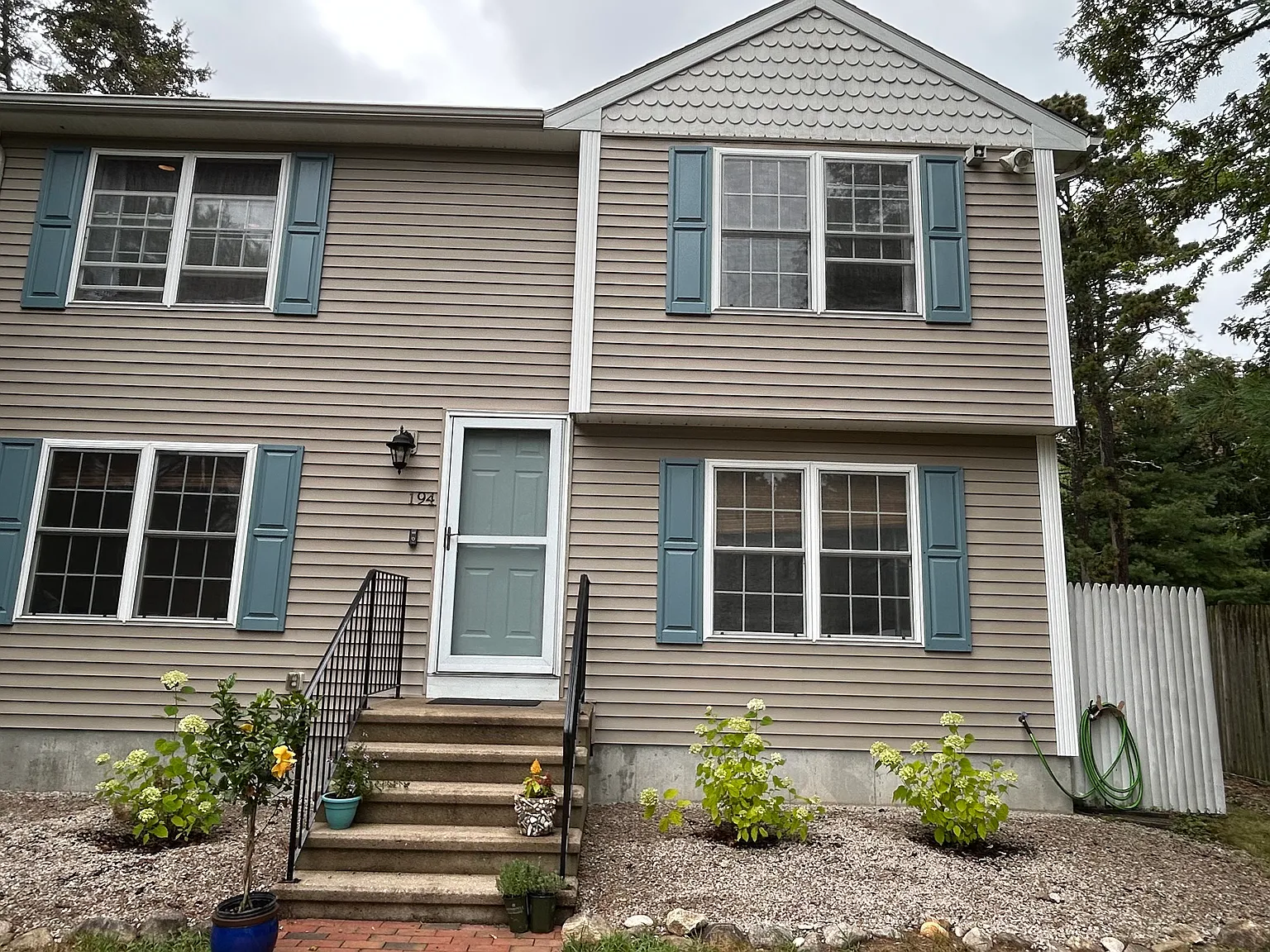 3 bed, 1594 sqft, $2,950 — Photo 1