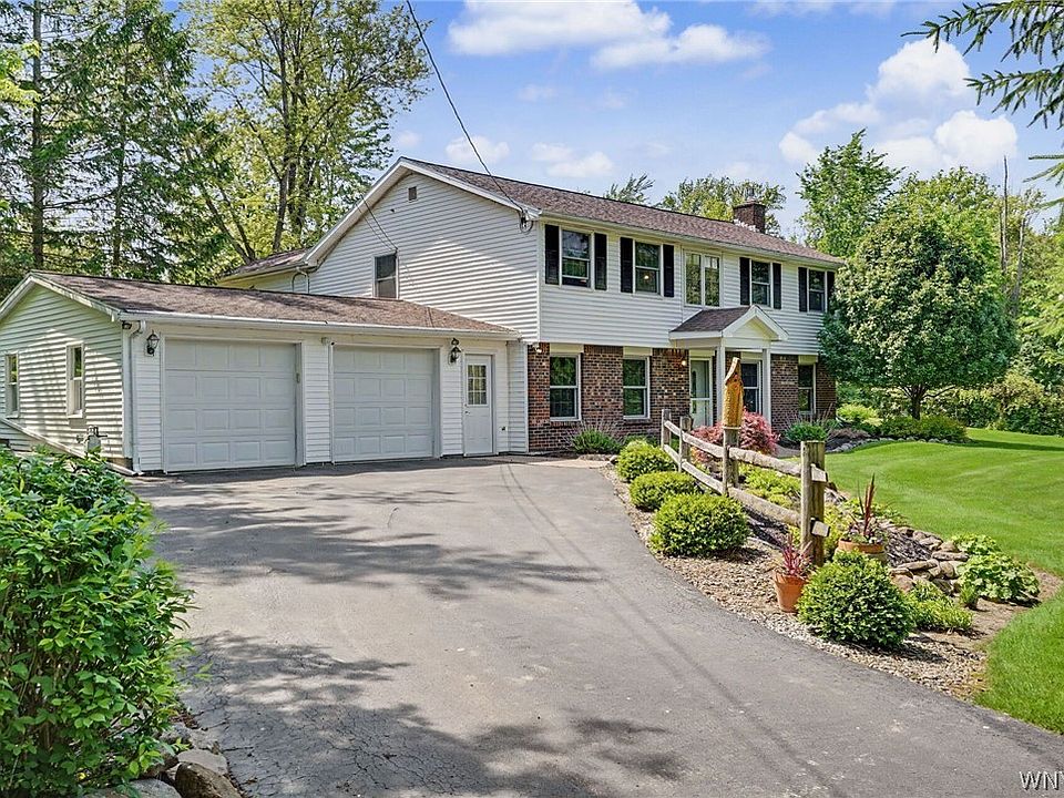 1st image of 2137 Grover Rd