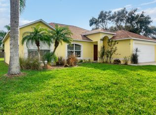 626 Di Lido St NE, Palm Bay, FL 32907