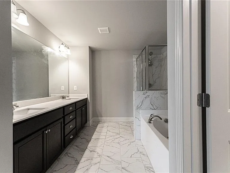 2414 Morgan Place Dr — Photo 30
