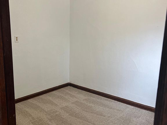 4th image of 3261 N Holton St Floor 2
