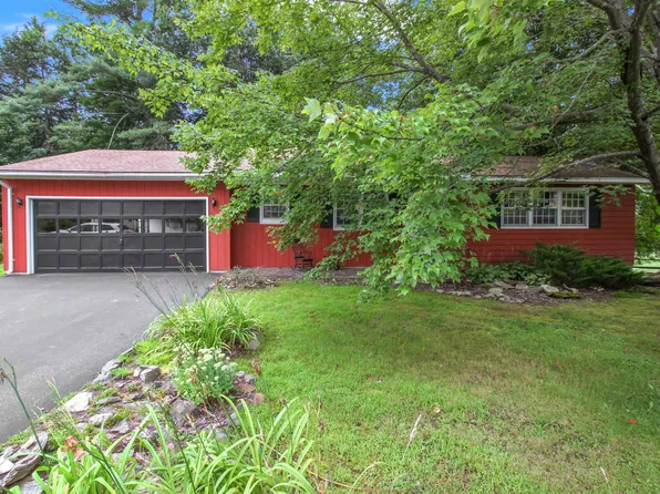 13 Meadow Drive, Springfield, VT 05156