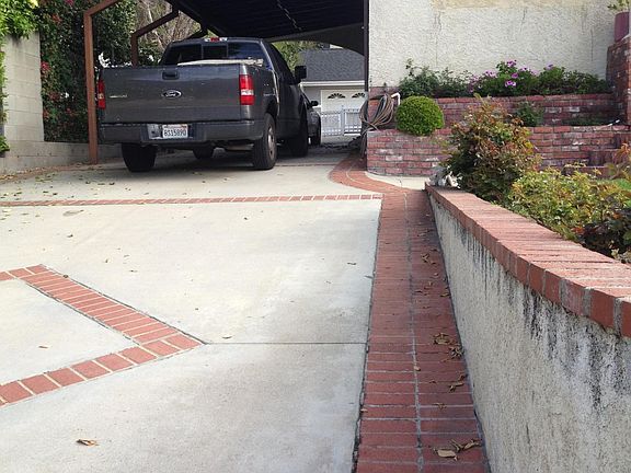 Driveway & carport