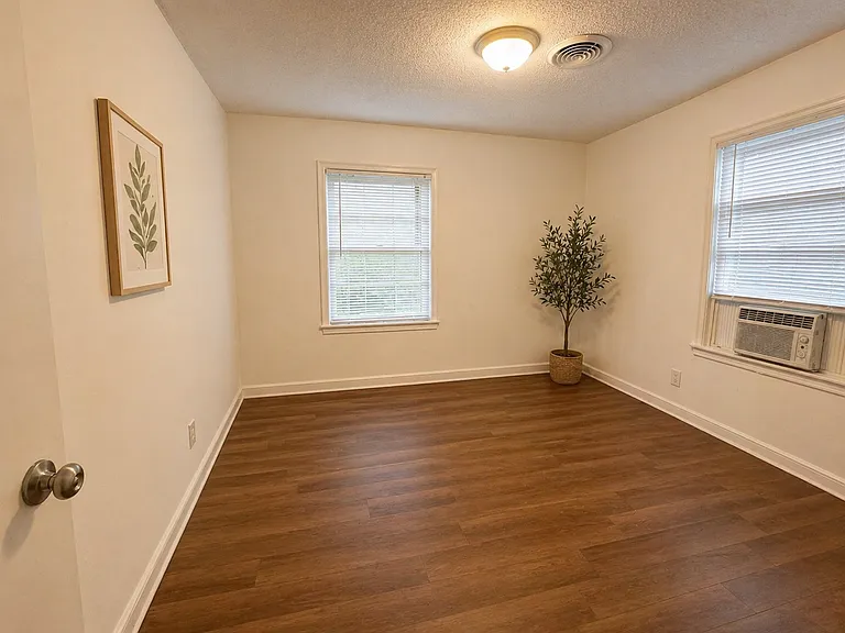117 N Greer Blvd — Photo 7
