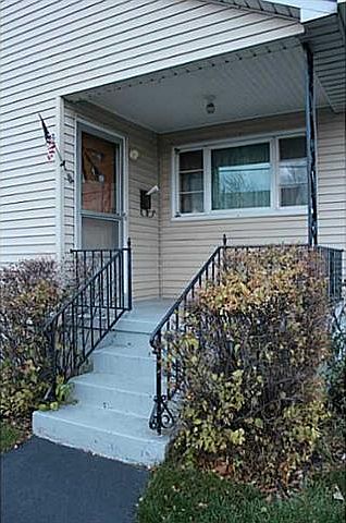 2nd image of 133 Griffith St