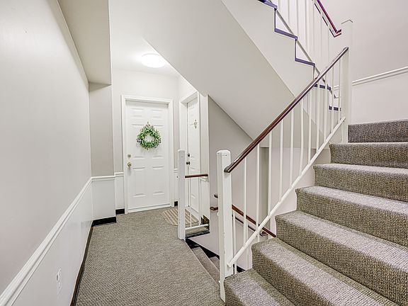 3rd image of 1741 N Troy St APT 424