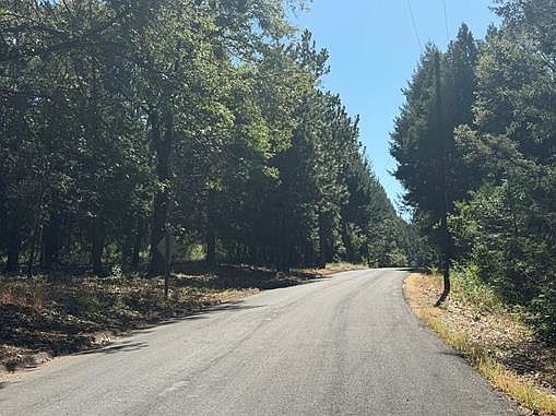 2nd image of 7037 Blackhawk Ln