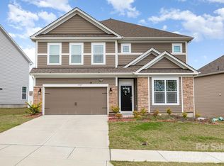 9727 White Chapel Dr, Concord, NC 28027