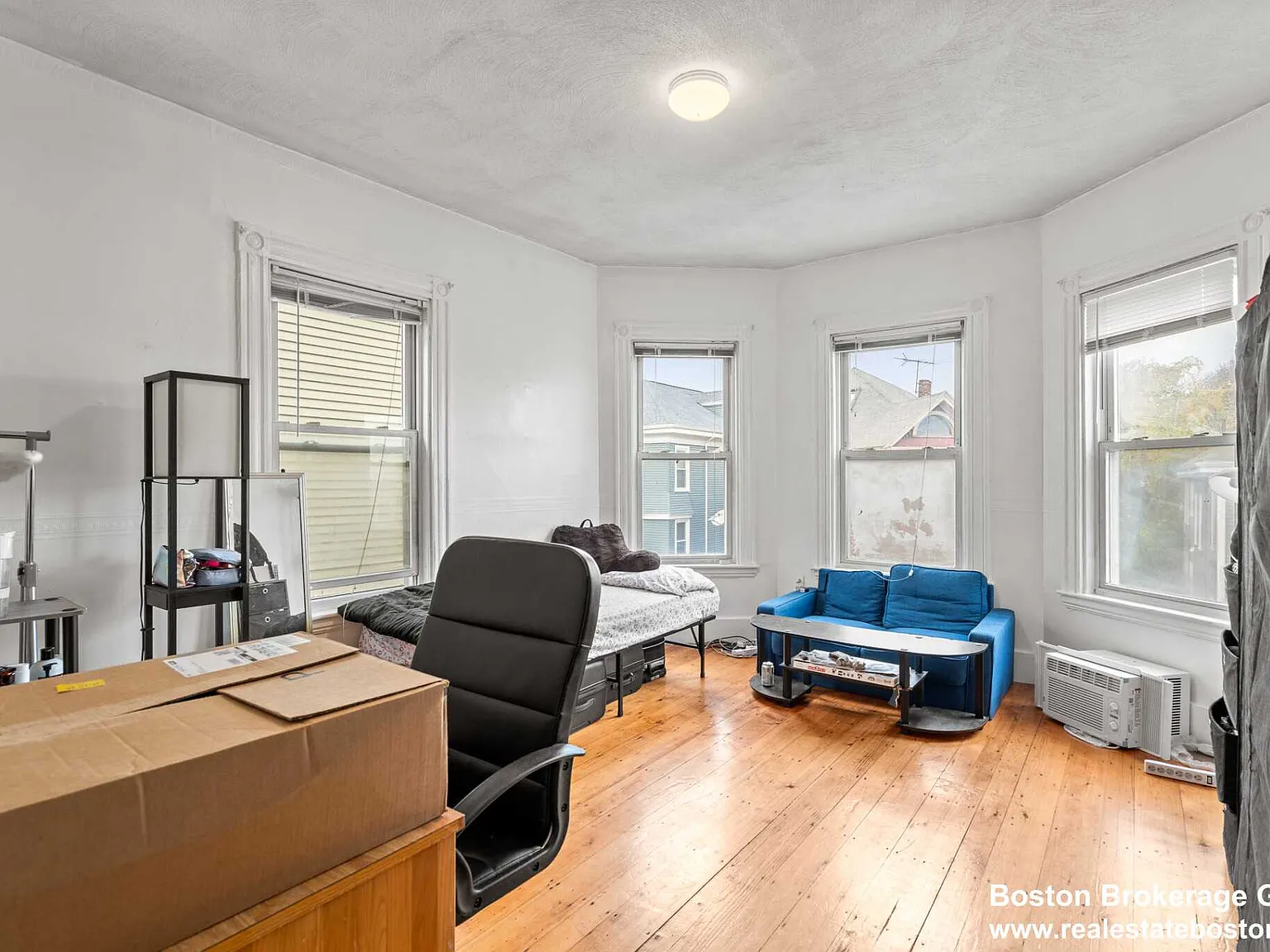 4 bed, $6,000 — Photo 3