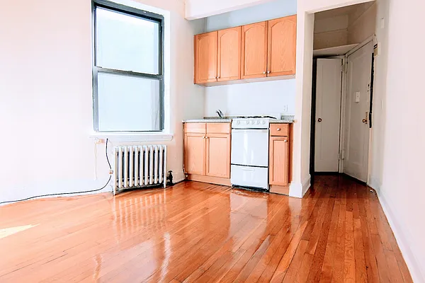 Rented by Voro, LLC | media 13