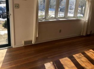 13 Belfast Ct, Trenton, NJ