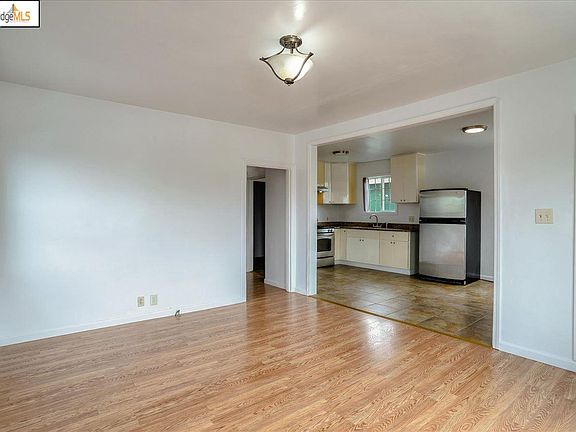 4th image of 1901 101st Ave