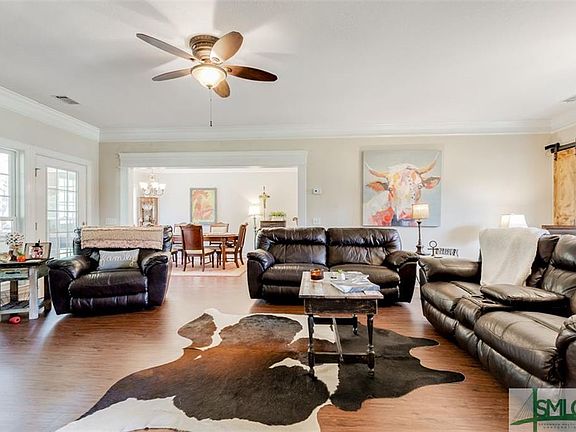 5th image of 100 Cameron Oaks Dr