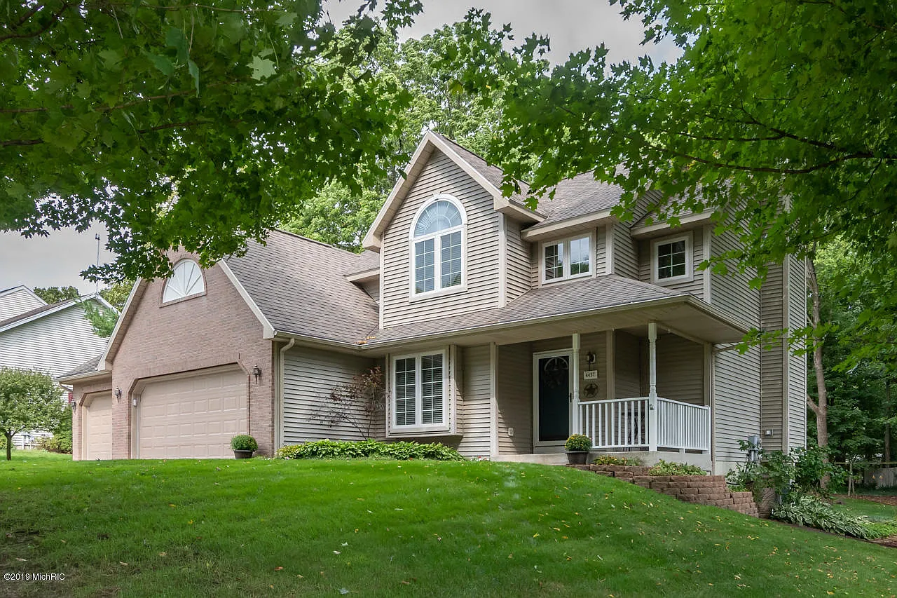 4457 Forest Creek Dr photo 1