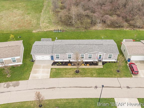 3rd image of 11700 Danton Dr