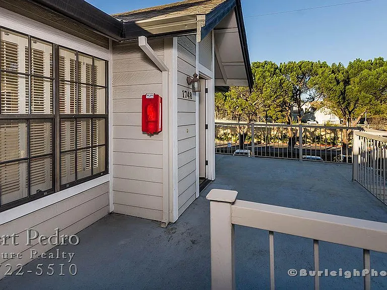 1748 Vista Del Sol — Photo 19