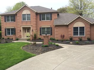 4403 Westview Dr, Akron, OH 44321