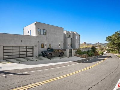 717 Latigo Canyon Rd, Malibu, CA, 90265