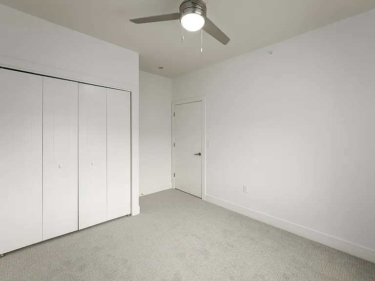 Blair Crossing Apartments — Photo 27