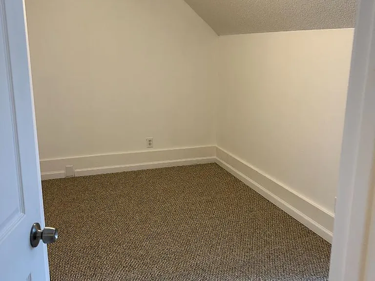 Unit Photo