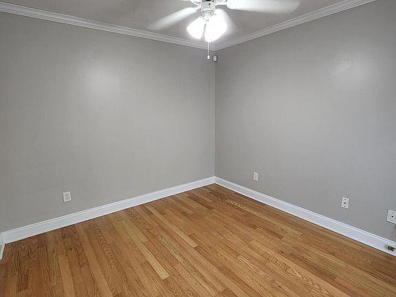 5th image of 803 Landing Dr