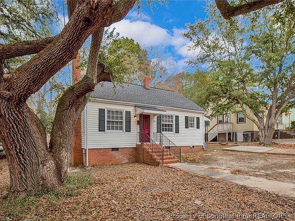 3rd image of 216 Hawthorne Rd