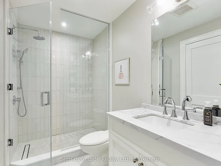 30 Amesbury Dr #2 — Photo 17