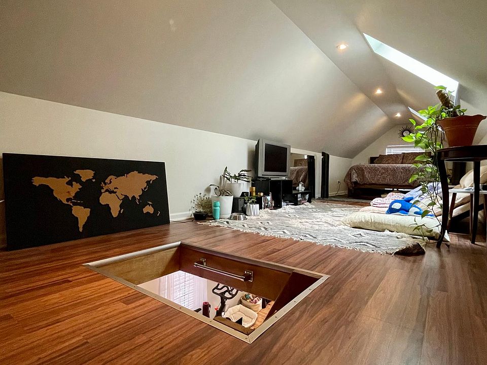 Upstairs - Bedroom
