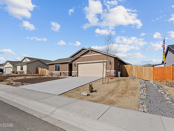 4th image of 594 Pine Creek Cir