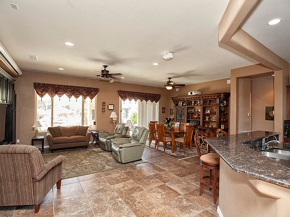 3rd image of 26769 W Irma Ln